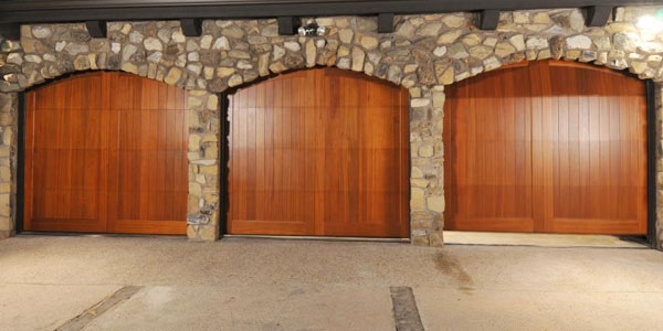 Garage Door Service in Rancho Mirage